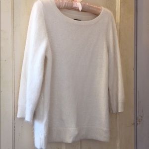 Ann Taylor sweater 💕💋